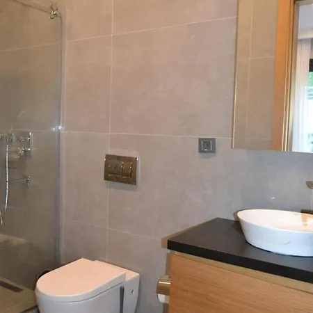 Ayayorgide Odalar Banyolu Sifir *