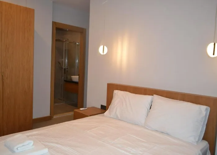 Ayayorgide Odalar Banyolu Sifir