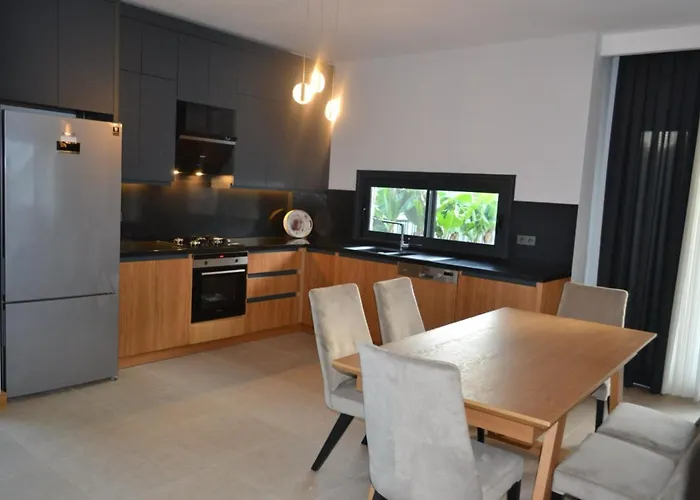 Villa Ayayorgide Odalar Banyolu Sifir *